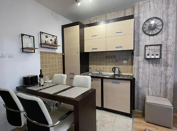 아파트 New!!! 4 Stars Apartment!!! 카파오닉