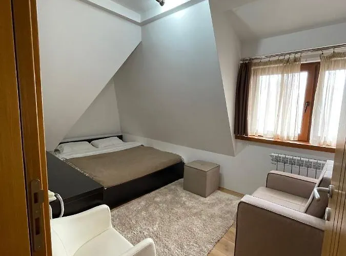 아파트 New!!! 4 Stars Apartment!!! *