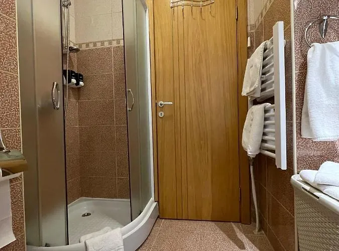 New!!! 4 Stars Apartment!!! 아파트 *